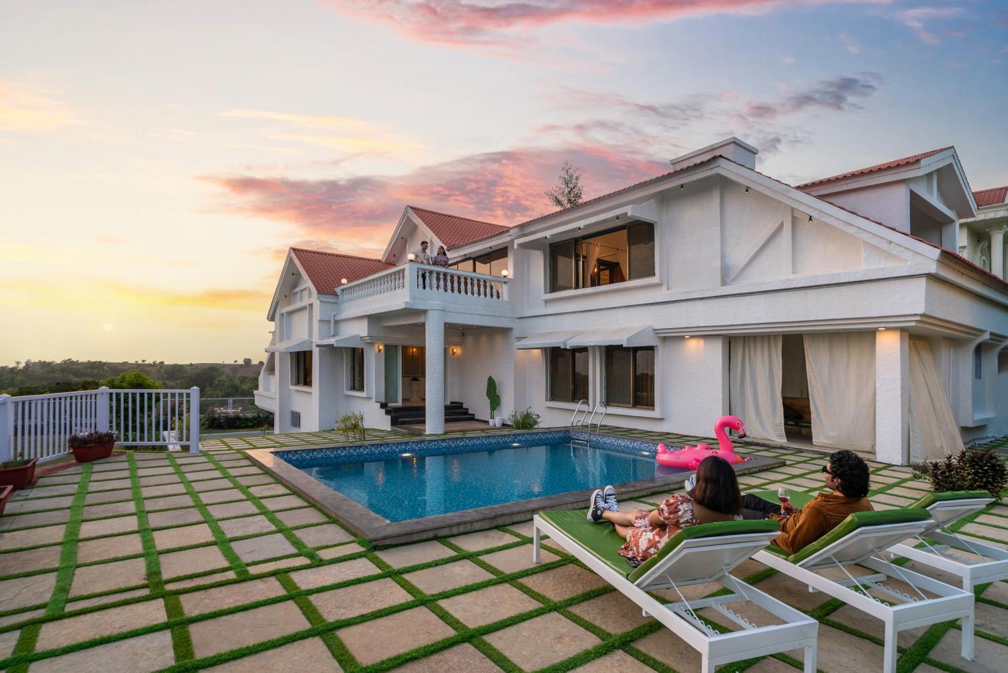 Ekostay Luxe - Casa Noah - Paddle Court & Sunset Point Lonavala Ngoại thất bức ảnh