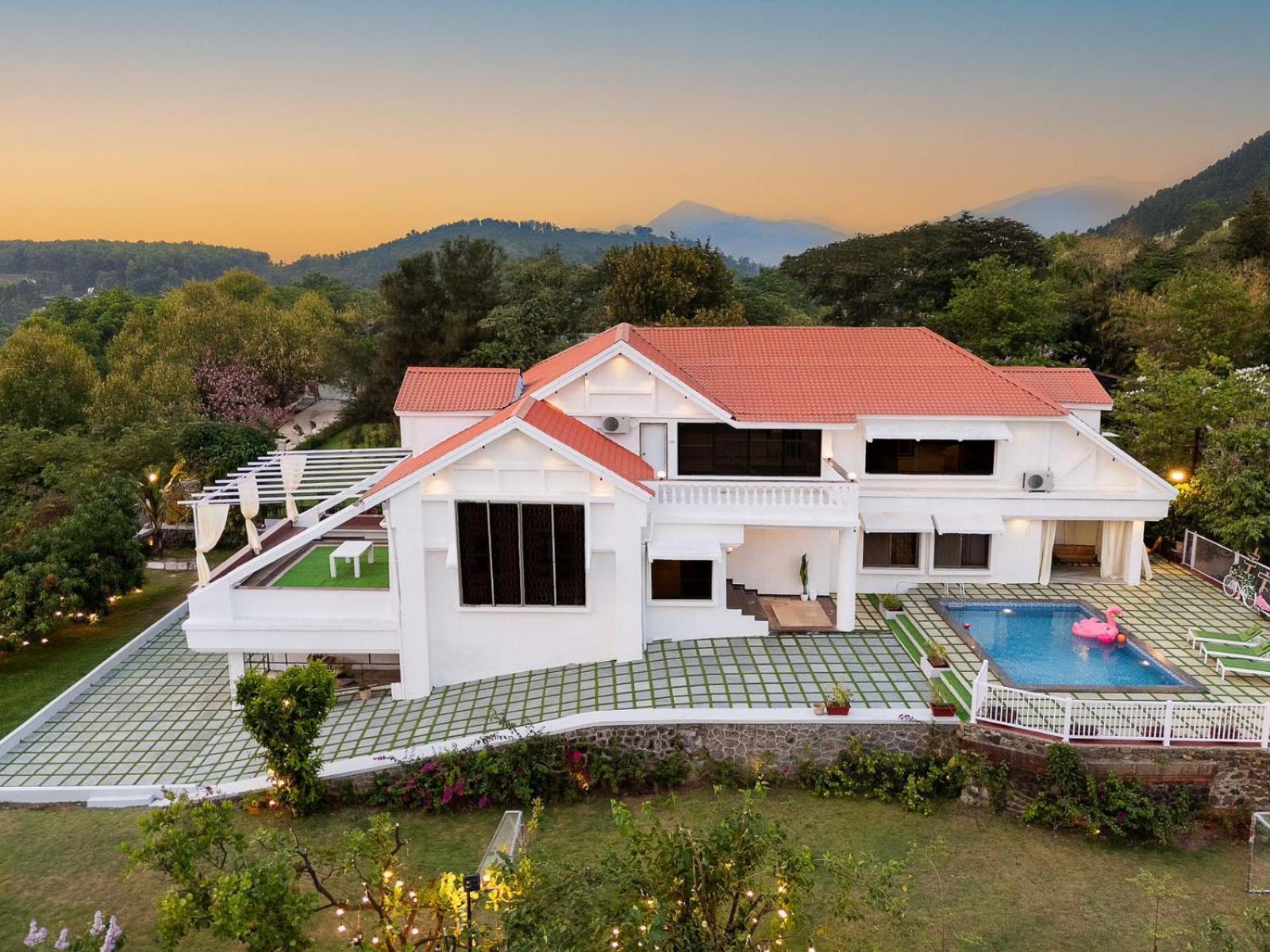 Ekostay Luxe - Casa Noah - Paddle Court & Sunset Point Lonavala Ngoại thất bức ảnh